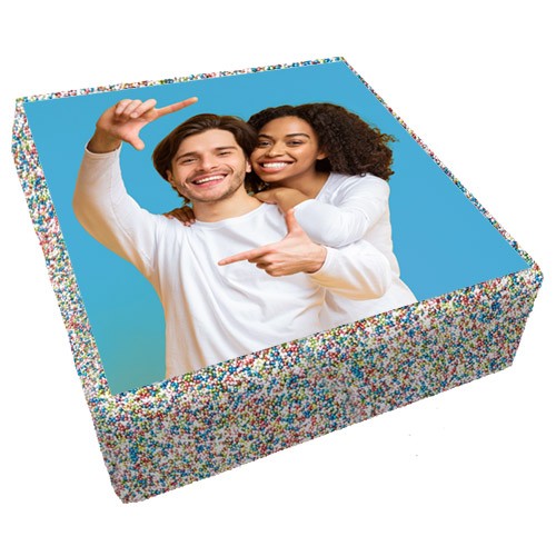 Fototorte-quadratisch-bunt-Streusel-mit-Foto.jpg